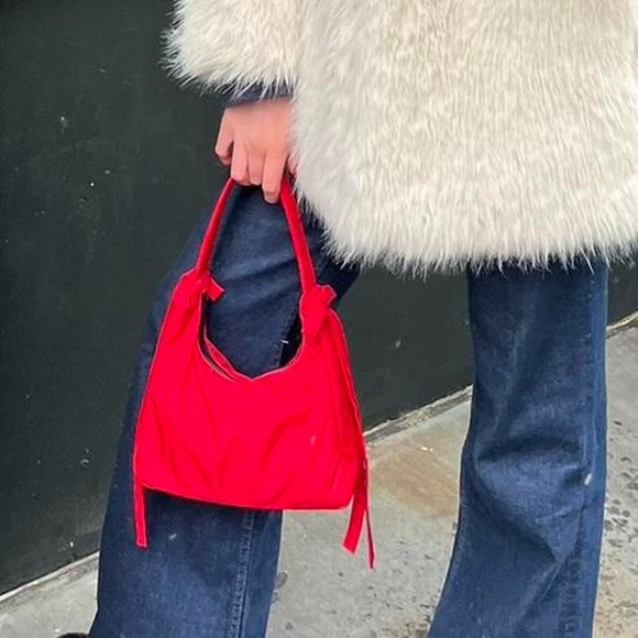 BAGGU x Sandy Liang Mini Bow Shoulder Bag in Red Candy Apple (new without tags) - Picture 3 of 3